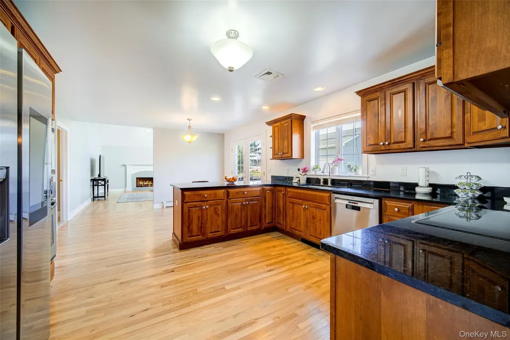 24 Dunthorne Drive Bloomingburg NY 12721