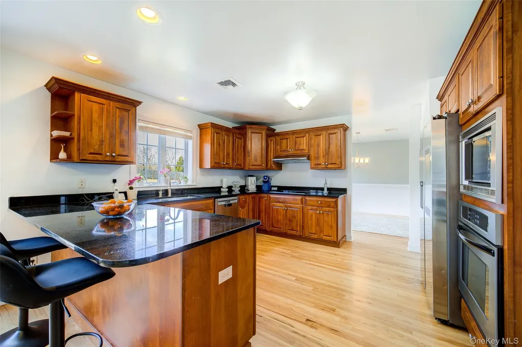 24 Dunthorne Drive Bloomingburg NY 12721