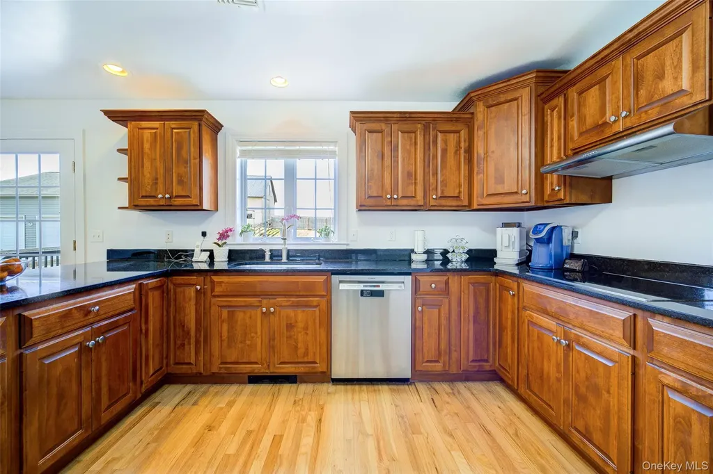 24 Dunthorne Drive Bloomingburg NY 12721