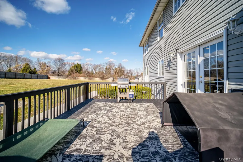 24 Dunthorne Drive Bloomingburg NY 12721