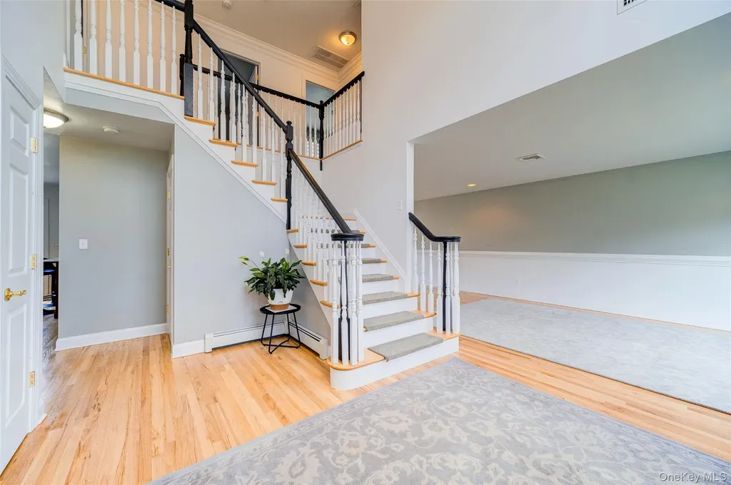 24 Dunthorne Drive Bloomingburg NY 12721