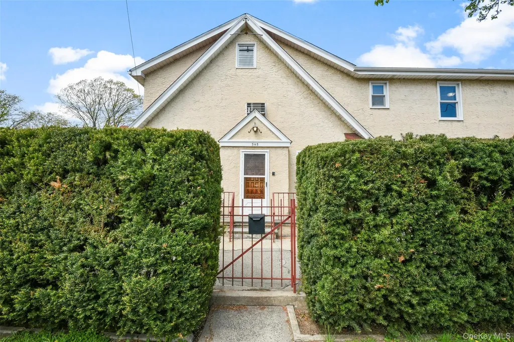 545 Stanley Avenue Mamaroneck NY 10543