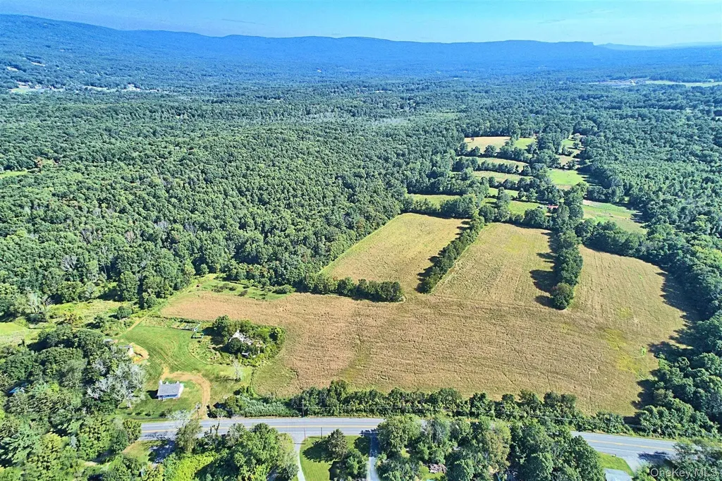 450 Route 17k Bloomingburg NY 12721