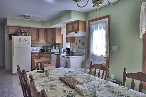 450 Route 17k Bloomingburg NY 12721