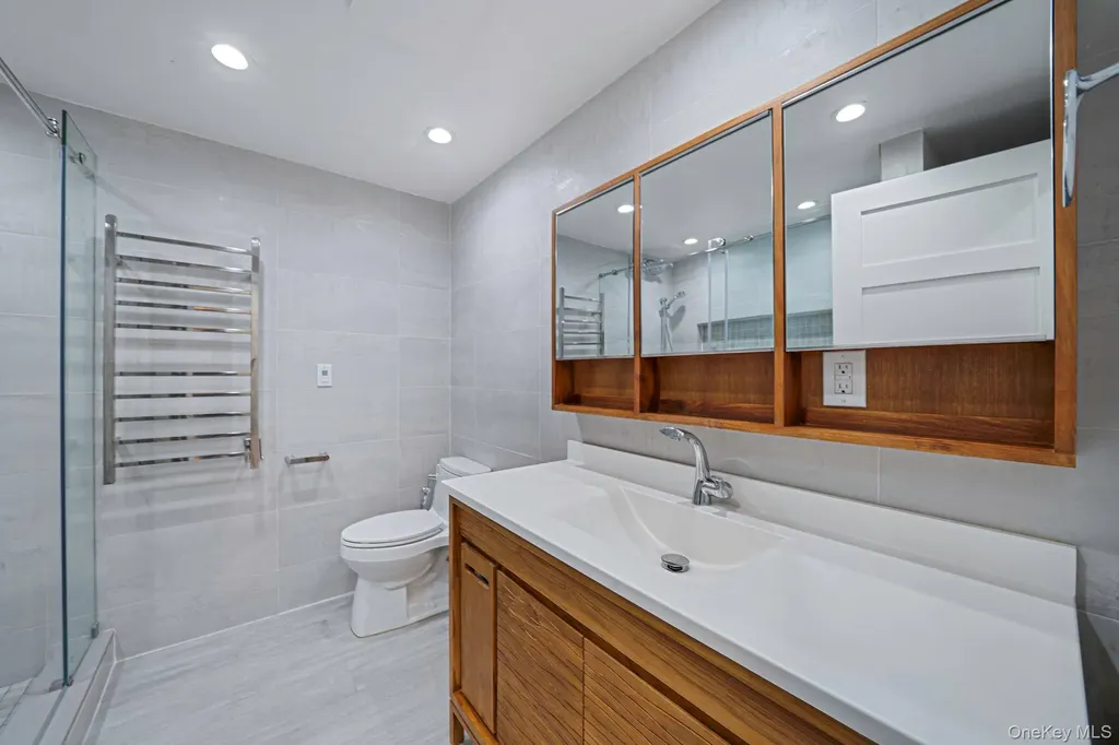 682 Lexington Avenue Brooklyn NY 11221