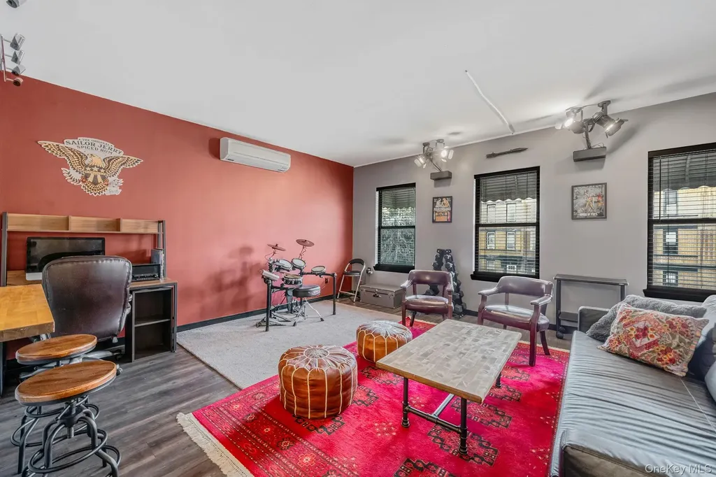 682 Lexington Avenue Brooklyn NY 11221