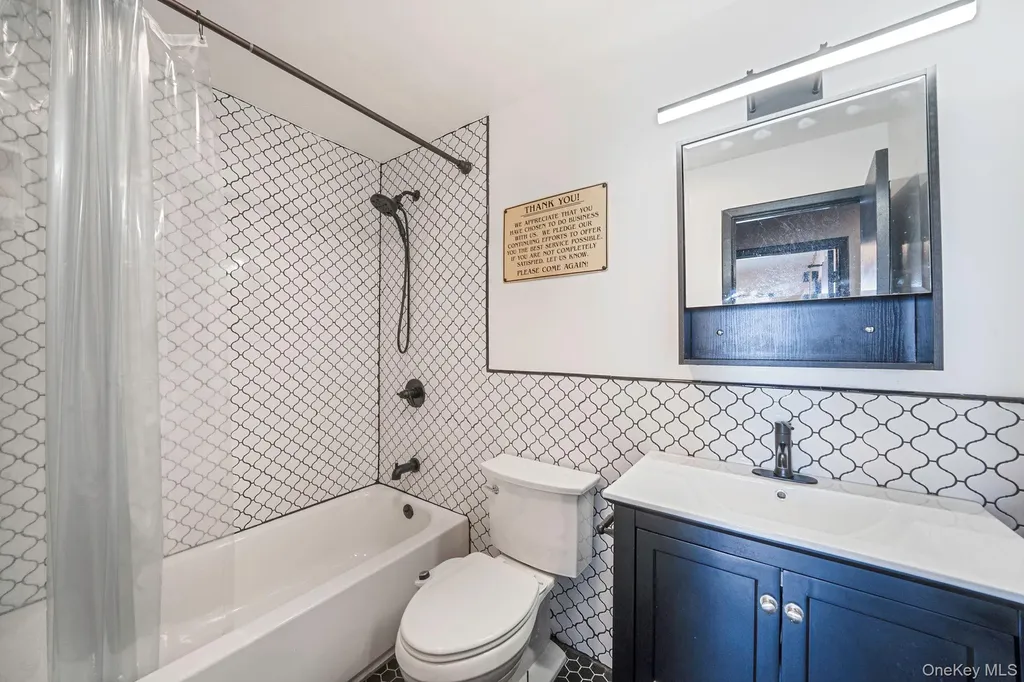 682 Lexington Avenue Brooklyn NY 11221