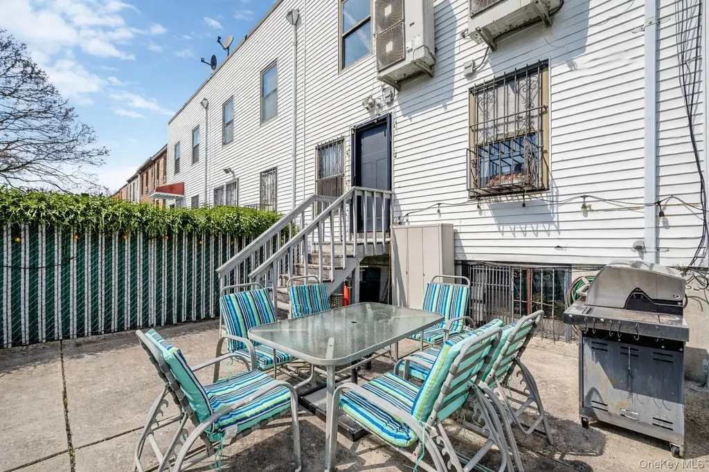 682 Lexington Avenue Brooklyn NY 11221