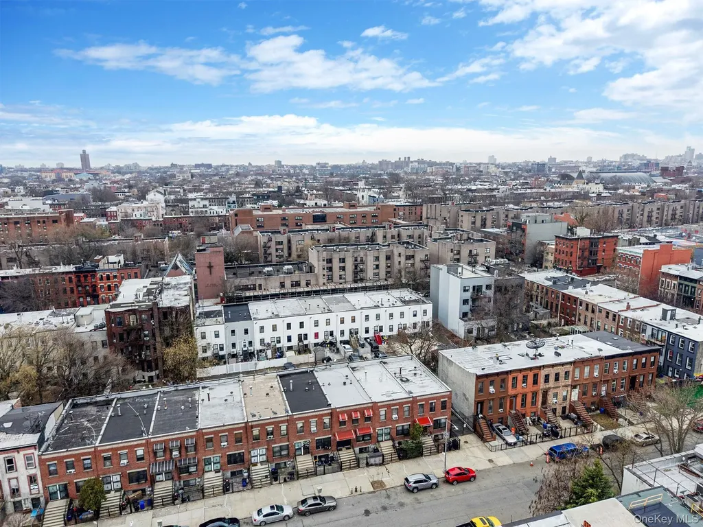 682 Lexington Avenue Brooklyn NY 11221