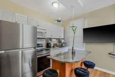 185 Woodworth Avenue Yonkers NY 10701