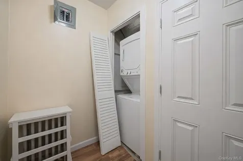185 Woodworth Avenue Yonkers NY 10701