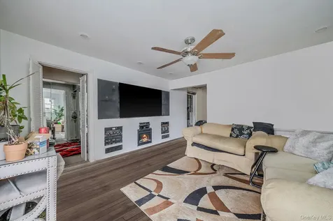 185 Woodworth Avenue Yonkers NY 10701