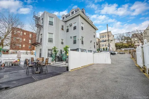 185 Woodworth Avenue Yonkers NY 10701
