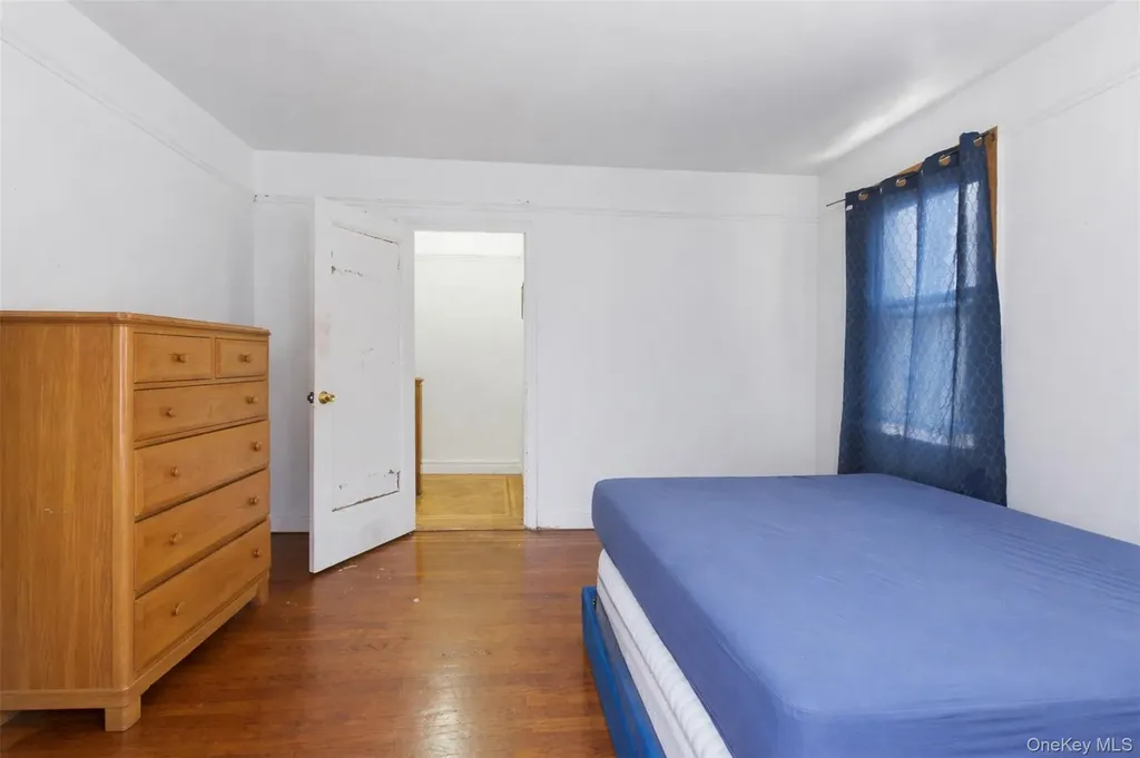 128 Parkway N Yonkers NY 10704