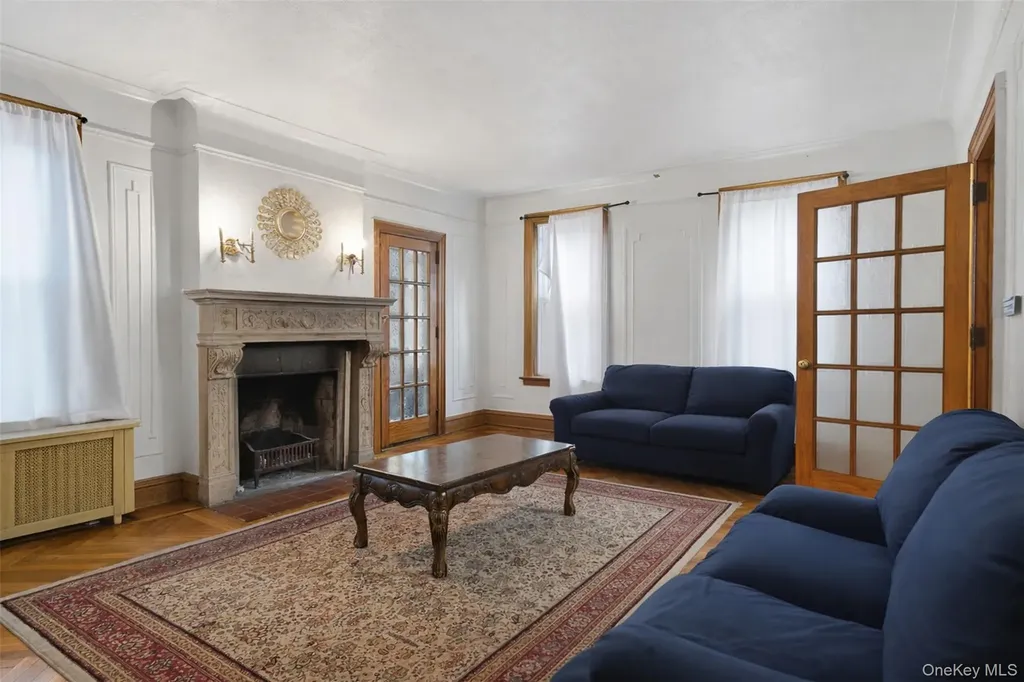 128 Parkway N Yonkers NY 10704