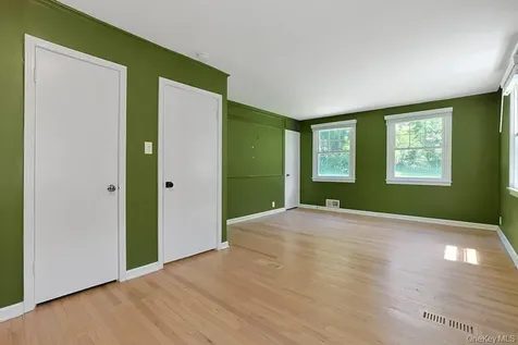 4 Calton Road New Rochelle NY 10804