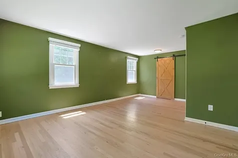 4 Calton Road New Rochelle NY 10804