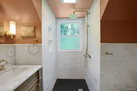 4 Calton Road New Rochelle NY 10804