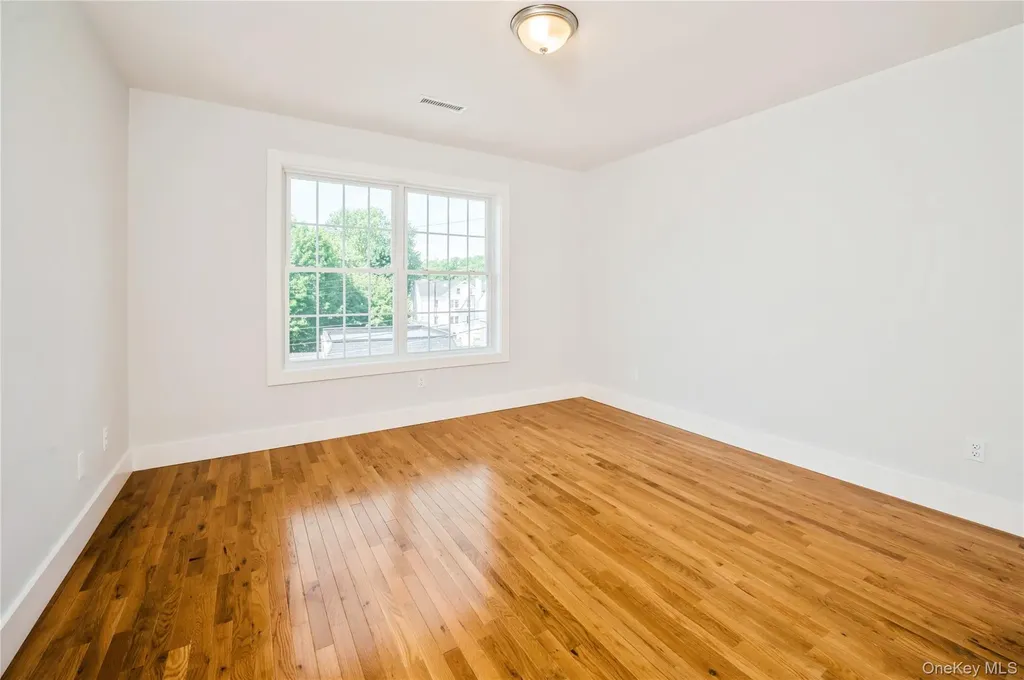 24 Clement Street Yonkers NY 10710