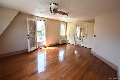 11 Hulse Street Bellport Village NY 11713