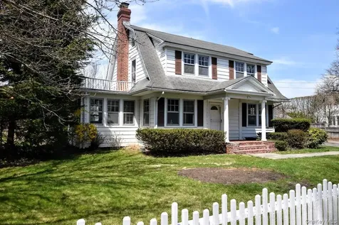 11 Hulse Street Bellport Village NY 11713
