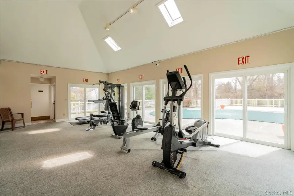 215 Cornwall Meadows Lane Patterson NY 12563