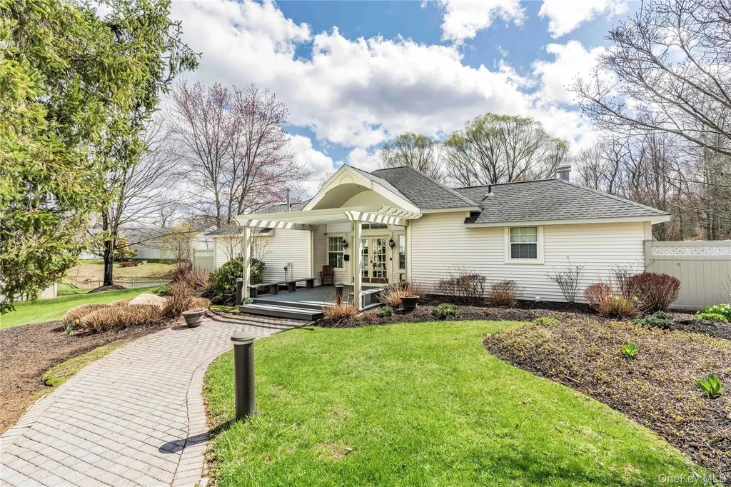 215 Cornwall Meadows Lane Patterson NY 12563