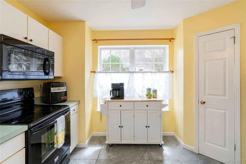 215 Cornwall Meadows Lane Patterson NY 12563
