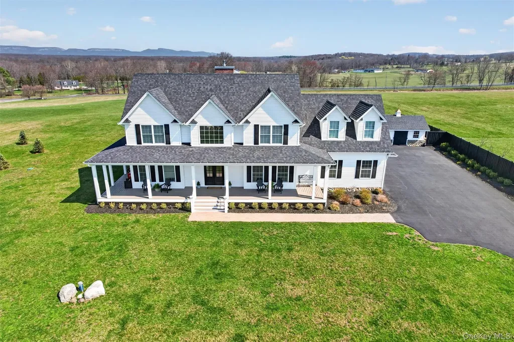 124 Mulford Drive Wallkill NY 12589