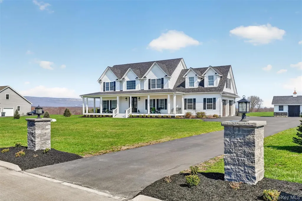 124 Mulford Drive Wallkill NY 12589