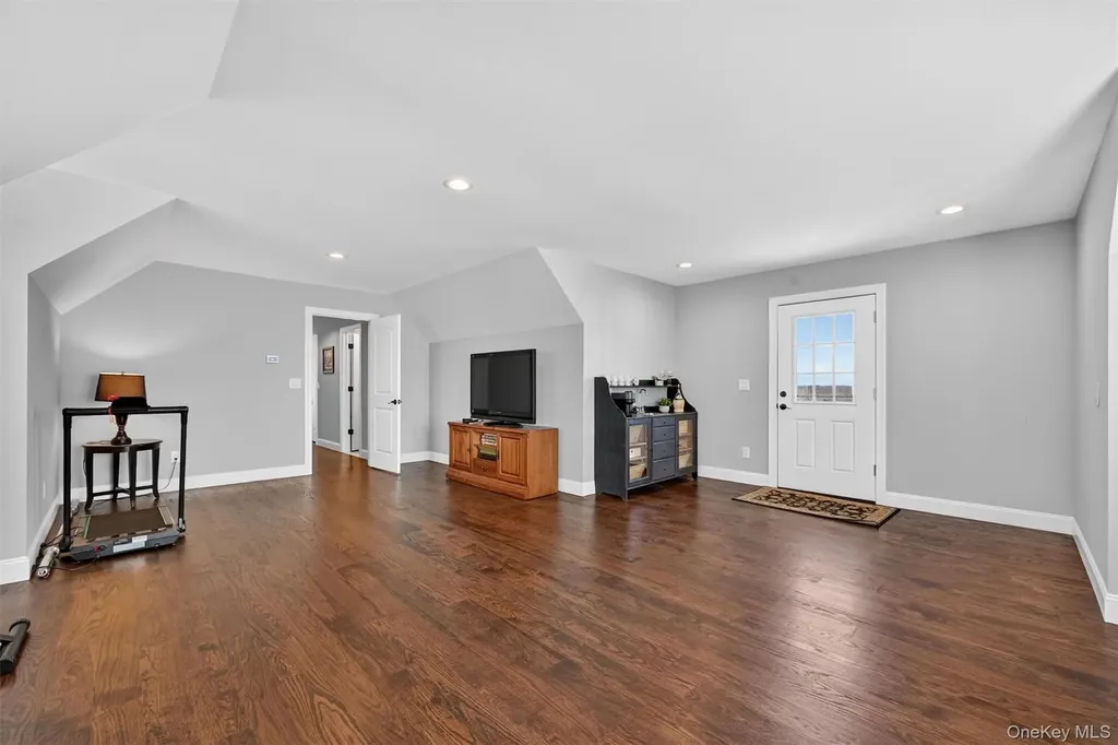 124 Mulford Drive Wallkill NY 12589
