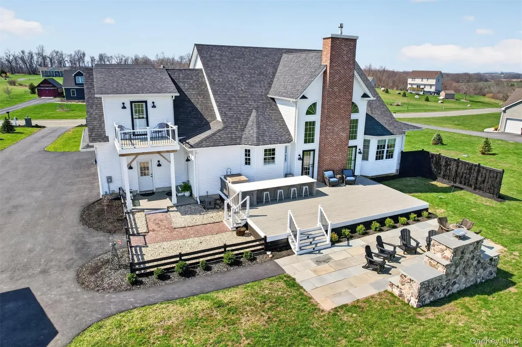 124 Mulford Drive Wallkill NY 12589