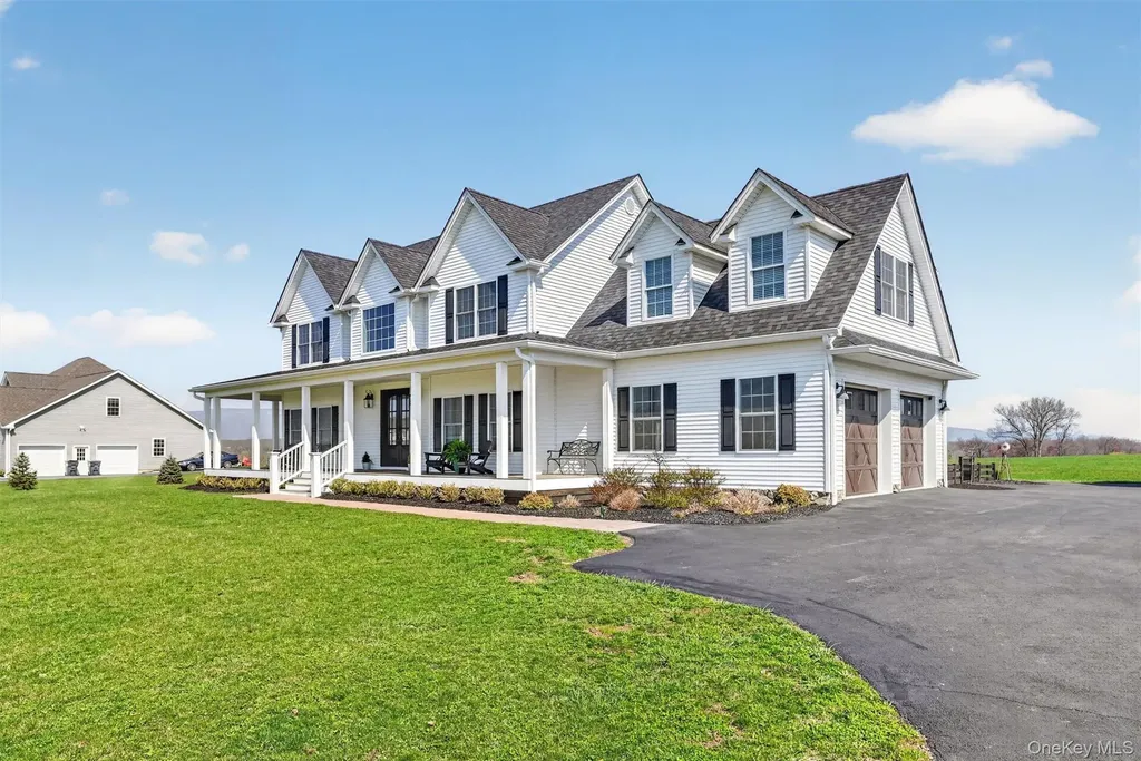 124 Mulford Drive Wallkill NY 12589