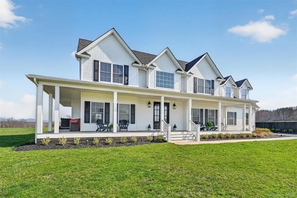 124 Mulford Drive Wallkill NY 12589