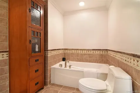 44 Trailhead Lane Tarrytown NY 10591
