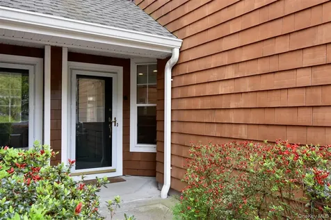 44 Trailhead Lane Tarrytown NY 10591