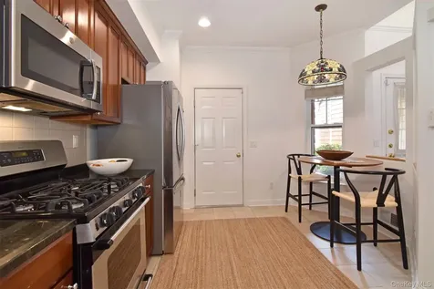 44 Trailhead Lane Tarrytown NY 10591