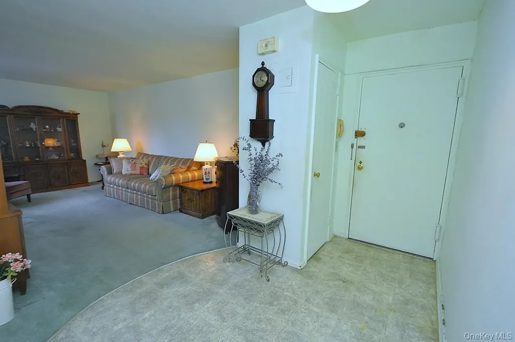 682 Tuckahoe Road Yonkers NY 10710