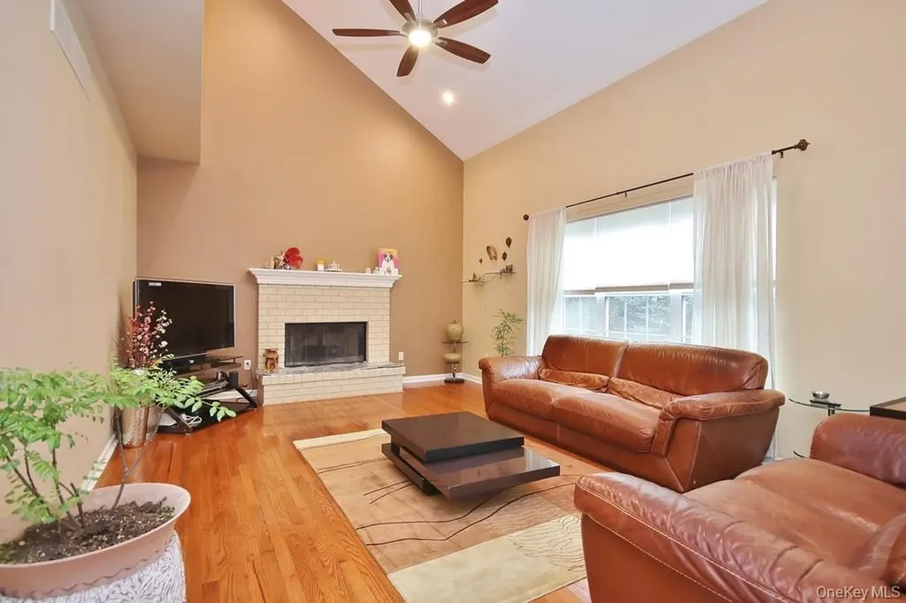 216 Roosevelt Drive Fishkill NY 12524