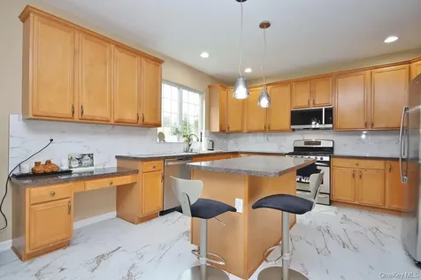 216 Roosevelt Drive Fishkill NY 12524