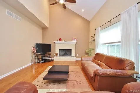 216 Roosevelt Drive Fishkill NY 12524