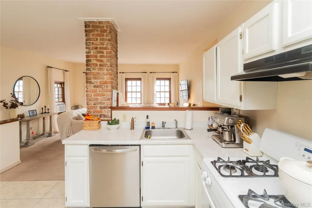 102 Ward Street Montgomery NY 12549