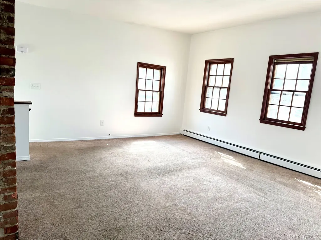 102 Ward Street Montgomery NY 12549