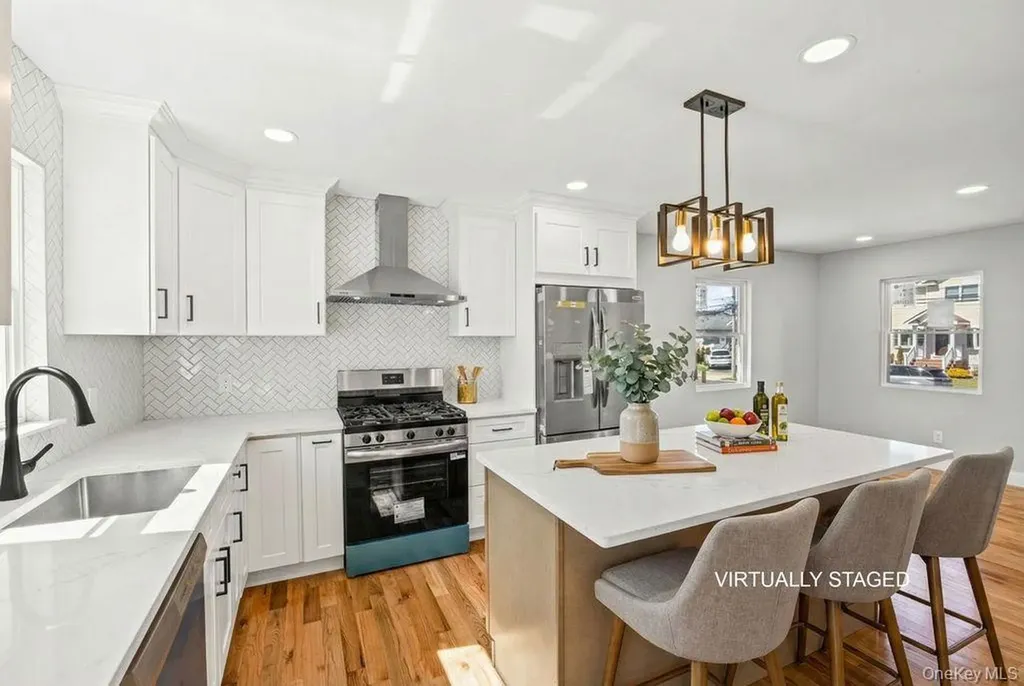 19 Rugby Road Merrick NY 11566