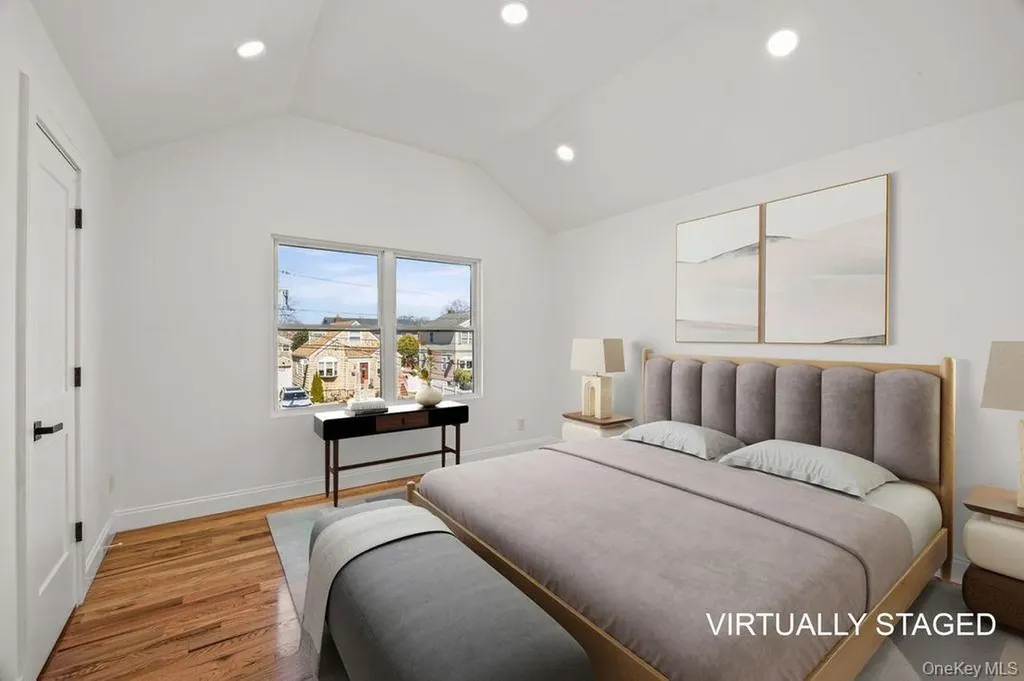 19 Rugby Road Merrick NY 11566