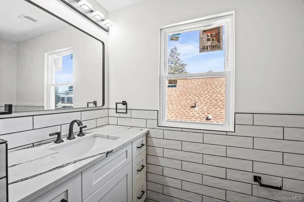 19 Rugby Road Merrick NY 11566