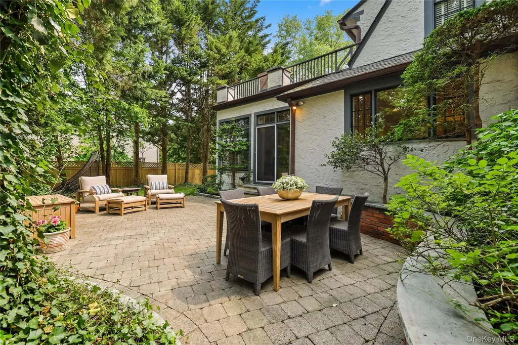 42 Sturgis Road Bronxville NY 10708