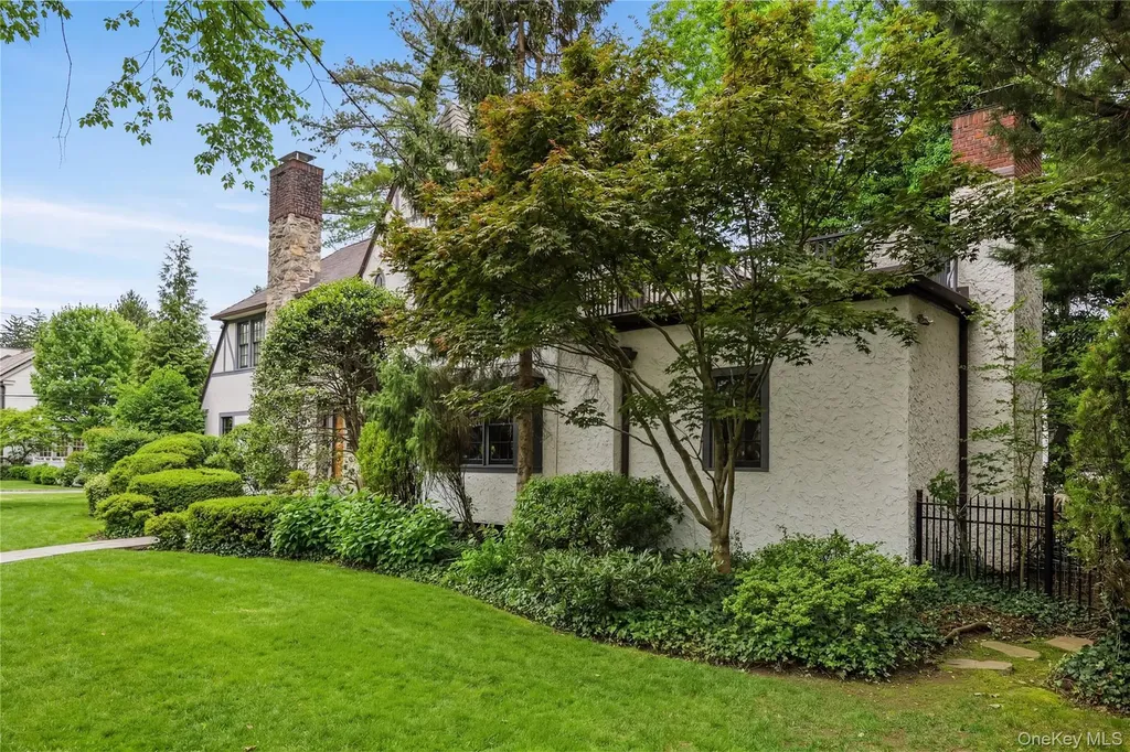 42 Sturgis Road Bronxville NY 10708