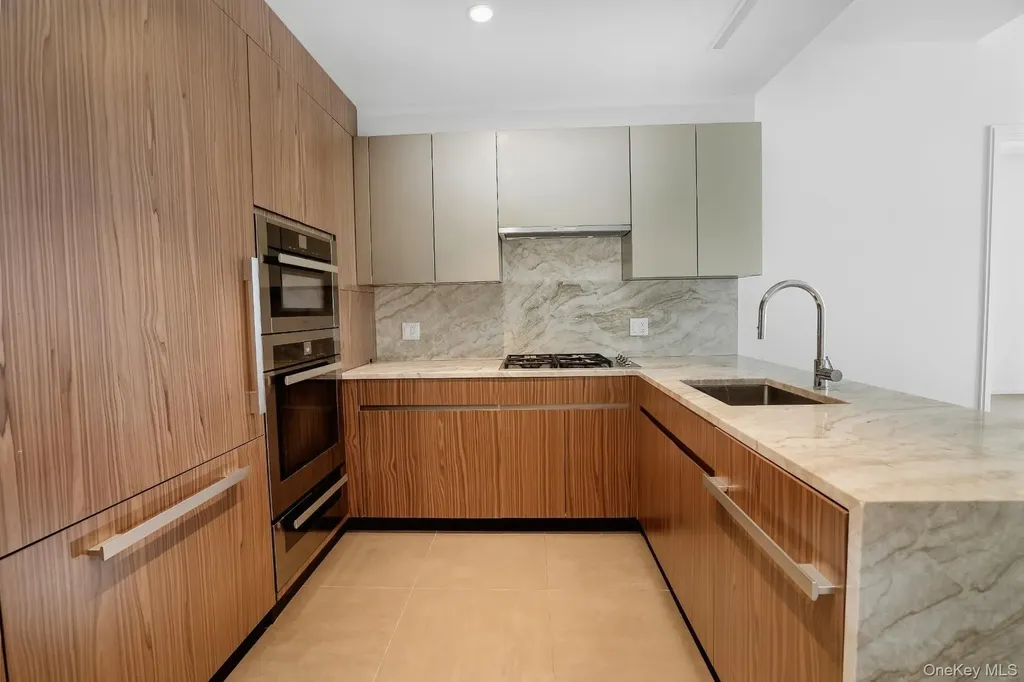 13327 39th Avenue Flushing NY 11354