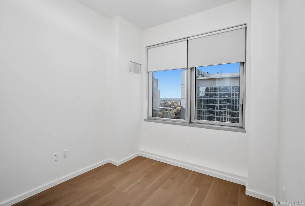 13327 39th Avenue Flushing NY 11354
